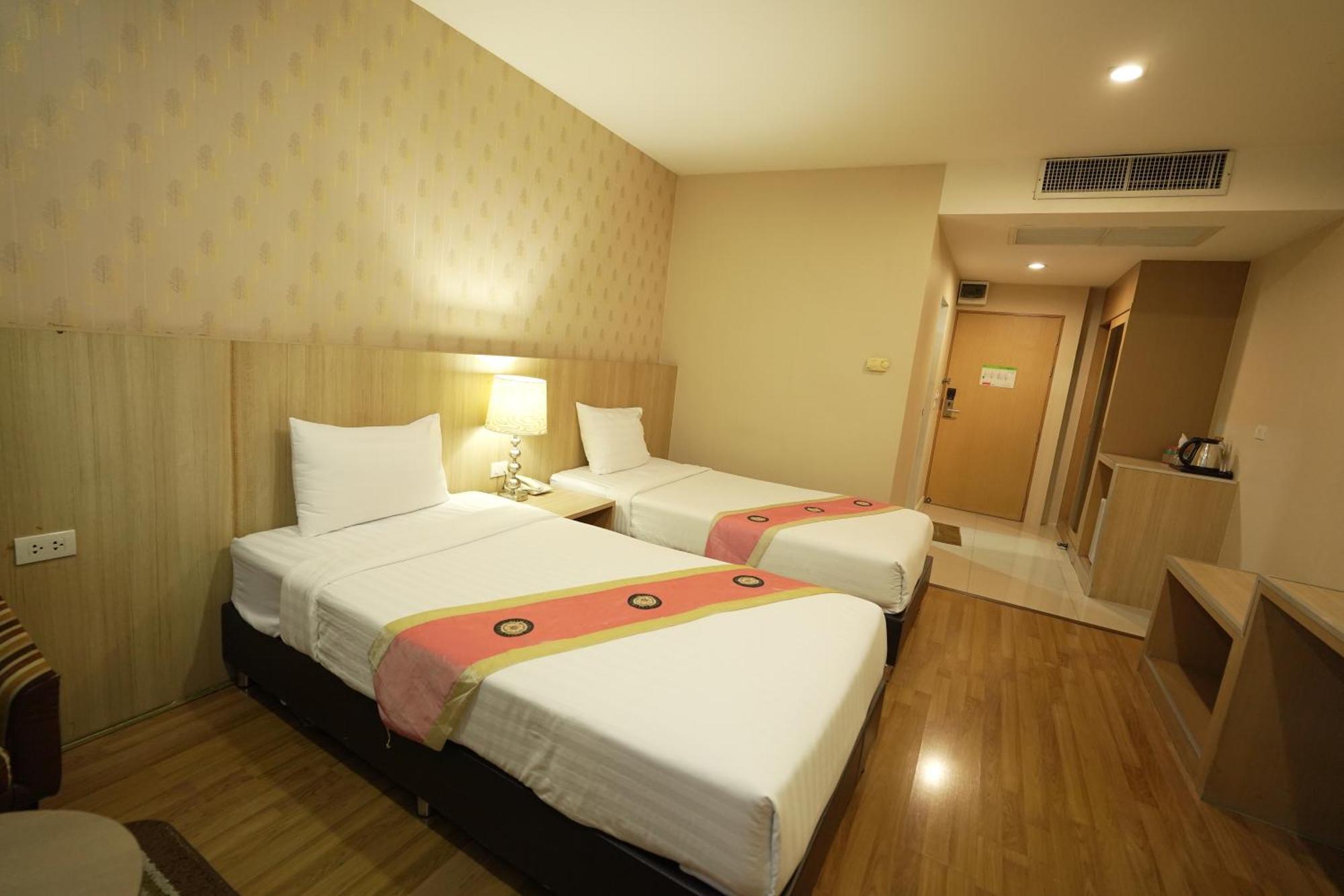Three Seasons Bangkok Hotell Eksteriør bilde