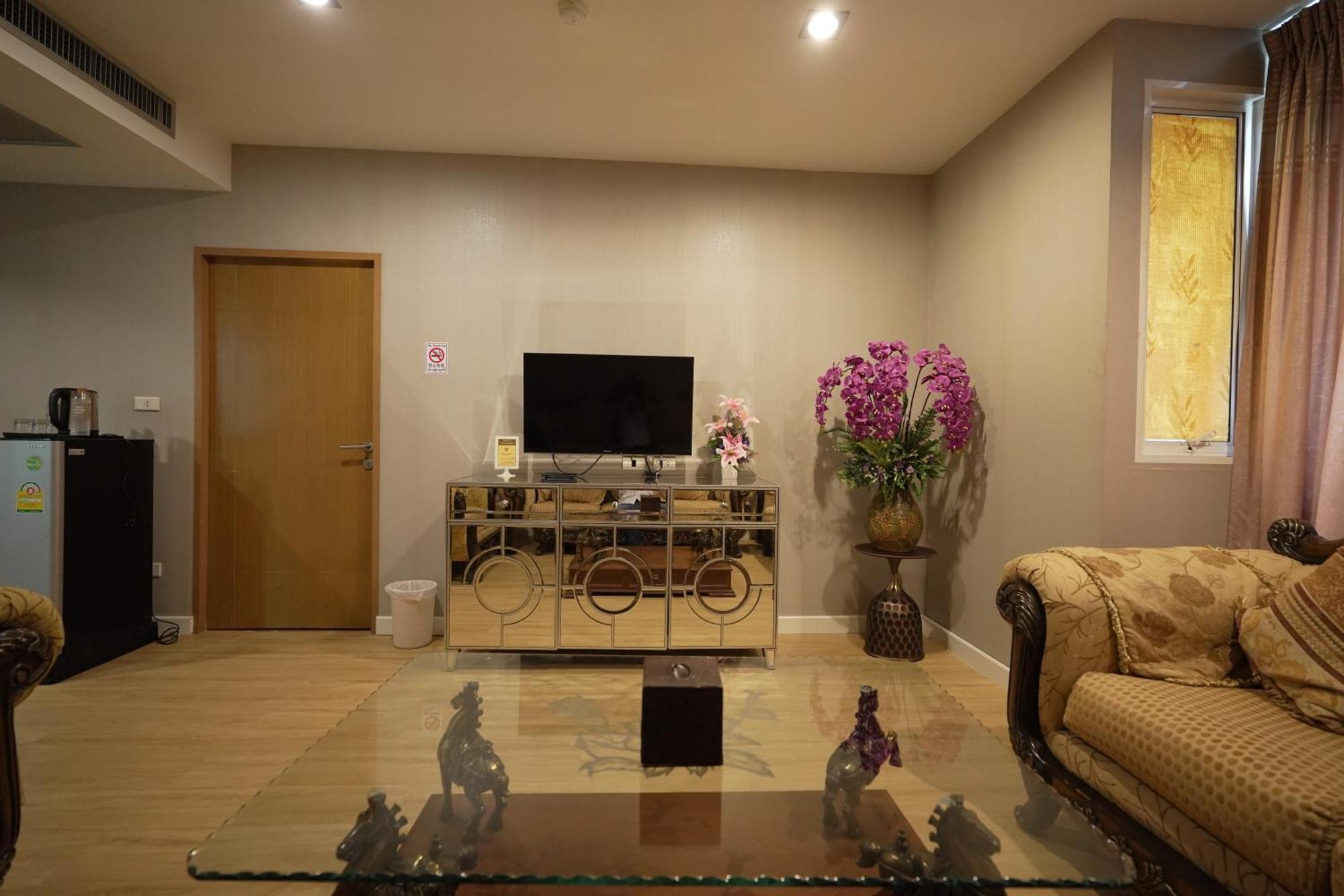 Three Seasons Bangkok Hotell Eksteriør bilde