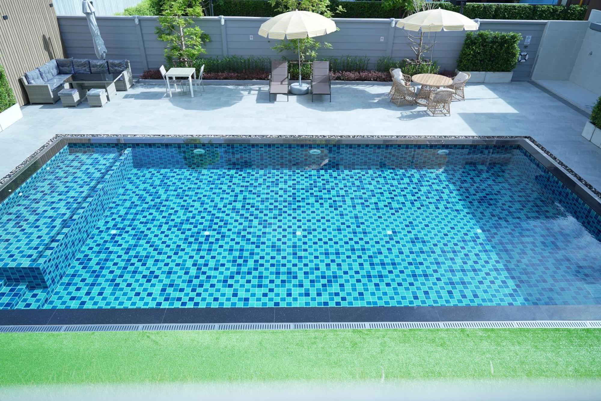 Three Seasons Bangkok Hotell Eksteriør bilde