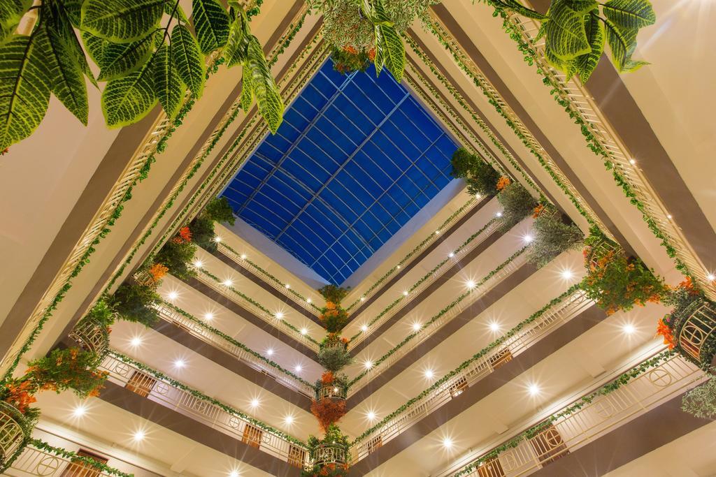 Three Seasons Bangkok Hotell Eksteriør bilde