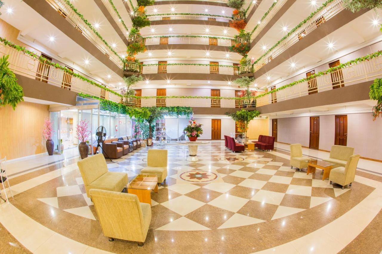 Three Seasons Bangkok Hotell Eksteriør bilde