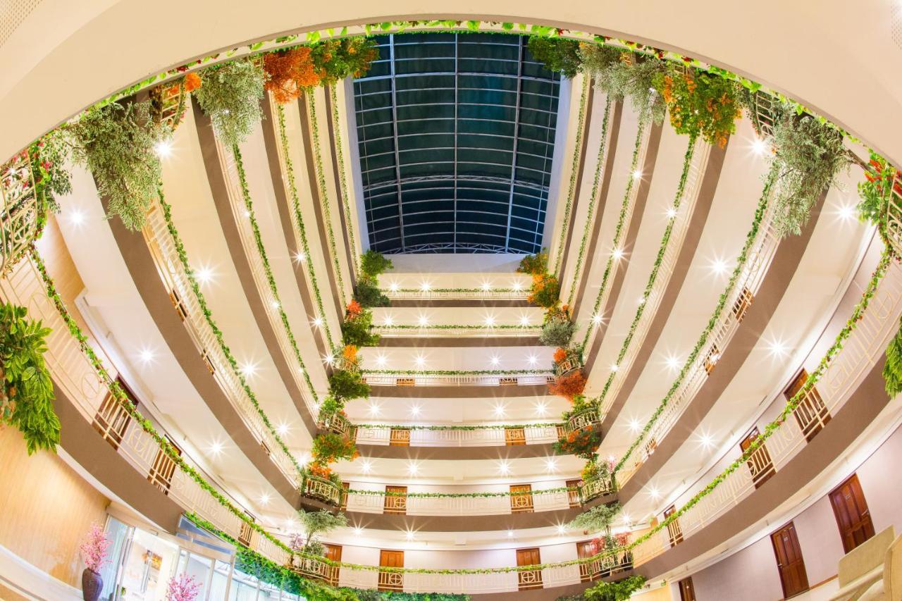 Three Seasons Bangkok Hotell Eksteriør bilde