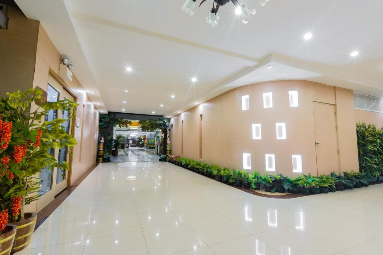 Three Seasons Bangkok Hotell Eksteriør bilde